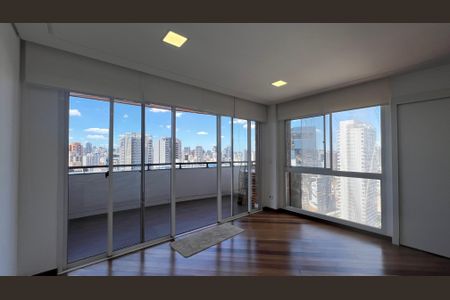 Apartamento à venda com 118m², 2 quartos e 2 vagasSala