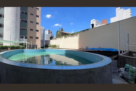Apartamento à venda com 118m², 2 quartos e 2 vagasPiscina