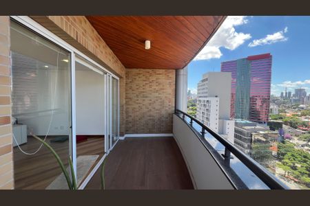 Apartamento à venda com 118m², 2 quartos e 2 vagasVaranda