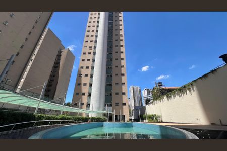 Apartamento à venda com 118m², 2 quartos e 2 vagasFachada