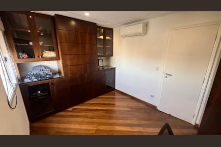 Apartamento à venda com 118m², 2 quartos e 2 vagasSuite