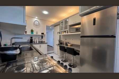 Apartamento à venda com 118m², 2 quartos e 2 vagasCozinha