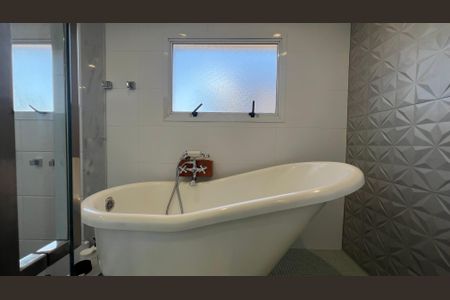 Apartamento à venda com 118m², 2 quartos e 2 vagasBanheiro da Suíte Master