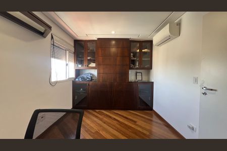 Apartamento à venda com 118m², 2 quartos e 2 vagasSuite