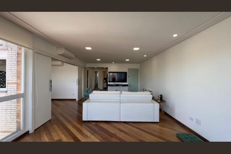 Apartamento à venda com 118m², 2 quartos e 2 vagasSala