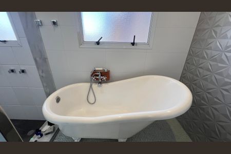 Apartamento à venda com 118m², 2 quartos e 2 vagasBanheiro da Suíte Master