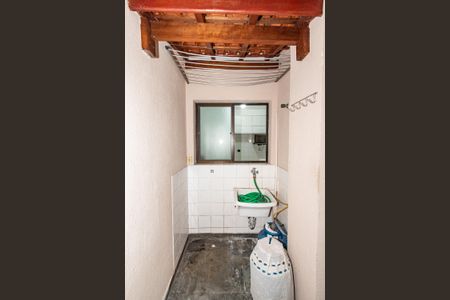 Casa para alugar com 88m², 3 quartos e 1 vagaÁrea de Serviço