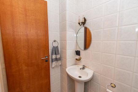 Casa para alugar com 88m², 3 quartos e 1 vagaBanheiro