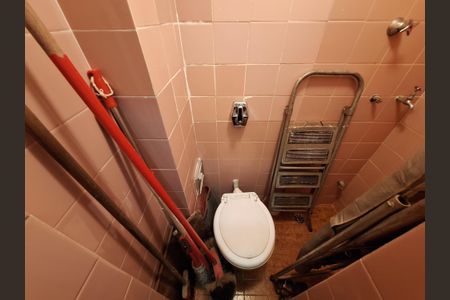 Apartamento para alugar com 68m², 2 quartos e sem vaga Apartamento para alugar com 68m², 2 quartos e sem vagaBanheiro de serviço