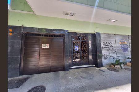 Apartamento para alugar com 68m², 2 quartos e sem vaga Apartamento para alugar com 68m², 2 quartos e sem vagaPlaca