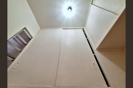 Apartamento para alugar com 68m², 2 quartos e sem vaga Apartamento para alugar com 68m², 2 quartos e sem vagaQuarto de serviço