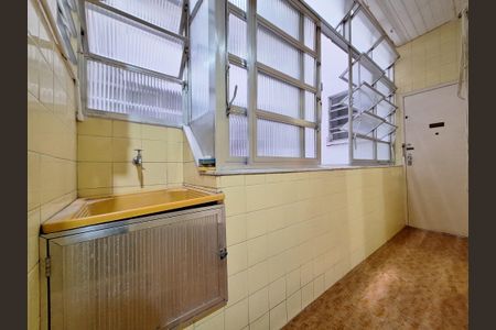 Apartamento para alugar com 68m², 2 quartos e sem vaga Apartamento para alugar com 68m², 2 quartos e sem vagaÁrea de serviço