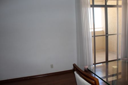 Apartamento para alugar com 75m², 3 quartos e 2 vagasSala