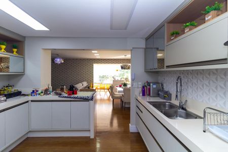 Apartamento à venda com 104m², 3 quartos e 2 vagas Apartamento à venda com 104m², 3 quartos e 2 vagasCozinha