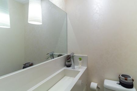 Apartamento à venda com 104m², 3 quartos e 2 vagas Apartamento à venda com 104m², 3 quartos e 2 vagasBanheiro 2