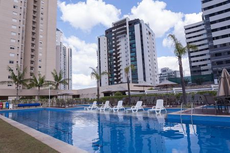 Apartamento para alugar com 137m², 2 quartos e 2 vagasÁrea comum - Piscina