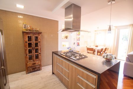 Apartamento para alugar com 82m², 2 quartos e 2 vagasCozinha