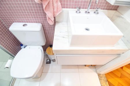 Apartamento para alugar com 82m², 2 quartos e 2 vagasBanheiro