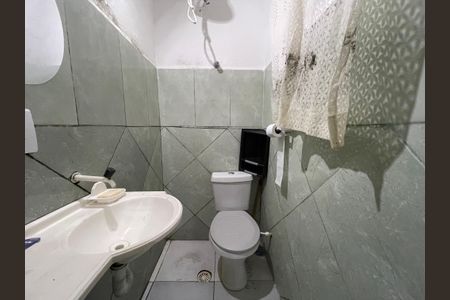 Casa para alugar com 20m², 1 quarto e sem vaga Casa para alugar com 20m², 1 quarto e sem vagaBanheiro