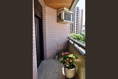 Apartamento à venda com 185m², 4 quartos e 3 vagas Apartamento à venda com 185m², 4 quartos e 3 vagasSuíte Master