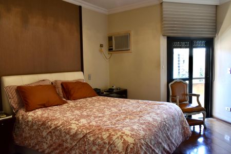 Apartamento à venda com 185m², 4 quartos e 3 vagas Apartamento à venda com 185m², 4 quartos e 3 vagasSuíte Master