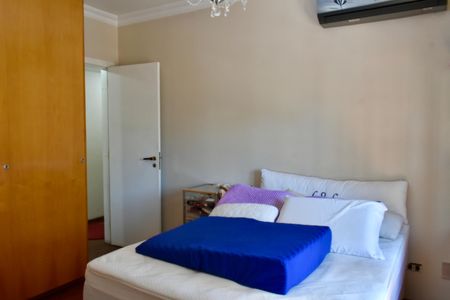 Apartamento à venda com 185m², 4 quartos e 3 vagas Apartamento à venda com 185m², 4 quartos e 3 vagasSuíte 2