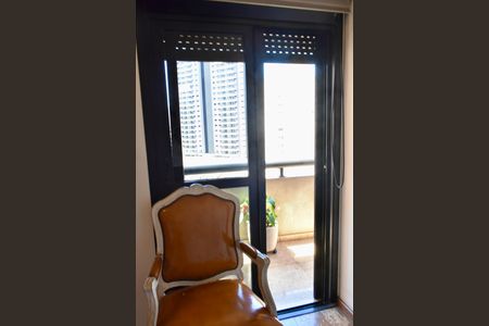 Apartamento à venda com 185m², 4 quartos e 3 vagas Apartamento à venda com 185m², 4 quartos e 3 vagasSuíte Master