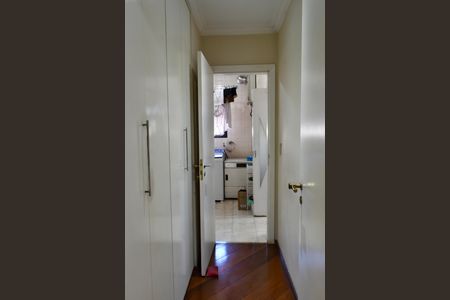 Apartamento à venda com 185m², 4 quartos e 3 vagas Apartamento à venda com 185m², 4 quartos e 3 vagasCorredor