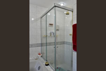 Apartamento à venda com 185m², 4 quartos e 3 vagas Apartamento à venda com 185m², 4 quartos e 3 vagasBanheiro da Suíte Master