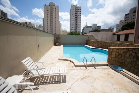 Apartamento à venda com 185m², 4 quartos e 3 vagas Apartamento à venda com 185m², 4 quartos e 3 vagasÁrea comum - Piscina