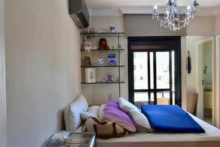 Apartamento à venda com 185m², 4 quartos e 3 vagas Apartamento à venda com 185m², 4 quartos e 3 vagasSuíte 2