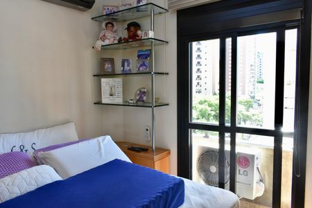 Apartamento à venda com 185m², 4 quartos e 3 vagas Apartamento à venda com 185m², 4 quartos e 3 vagasSuíte 2