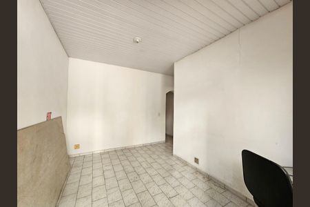 Casa para alugar com 80m², 2 quartos e 1 vaga Casa para alugar com 80m², 2 quartos e 1 vagaSala
