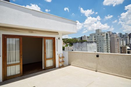 Apartamento à venda com 180m², 3 quartos e 2 vagasVaranda