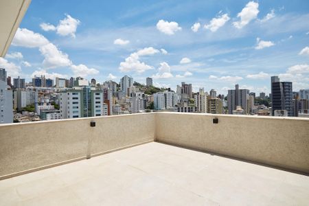 Apartamento à venda com 180m², 3 quartos e 2 vagasVaranda