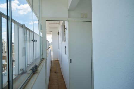 Apartamento à venda com 180m², 3 quartos e 2 vagasVaranda
