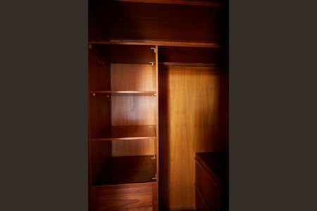 Apartamento à venda com 180m², 3 quartos e 2 vagasQuarto 1