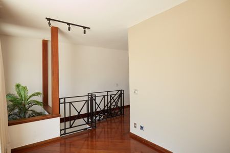 Apartamento à venda com 180m², 3 quartos e 2 vagasCorredor