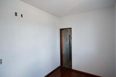 Apartamento à venda com 180m², 3 quartos e 2 vagasQuarto 3