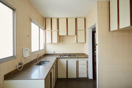 Apartamento à venda com 180m², 3 quartos e 2 vagasCozinha