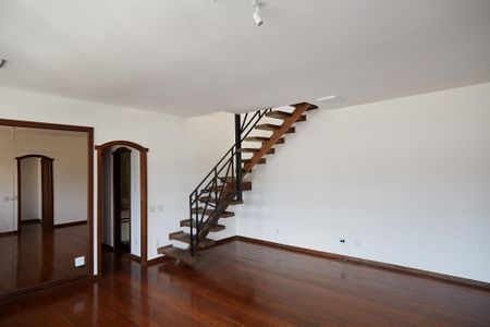 Apartamento à venda com 180m², 3 quartos e 2 vagasSala