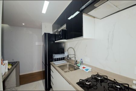 Apartamento à venda com 59m², 2 quartos e 1 vagaCozinha