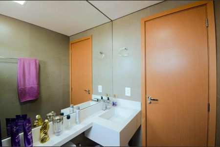 Apartamento à venda com 59m², 2 quartos e 1 vagaBanheiro Social