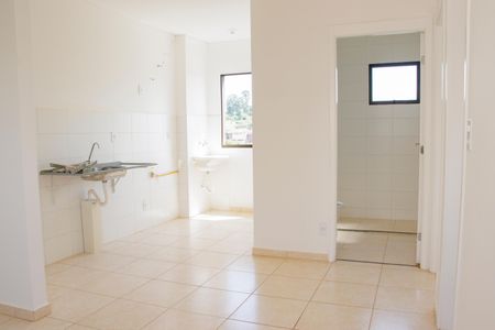 Apartamento para alugar com 43m², 2 quartos e 1 vaga Apartamento para alugar com 43m², 2 quartos e 1 vagaSala/Cozinha