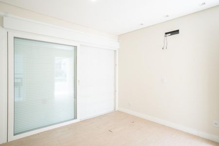 Casa de condomínio à venda com 335m², 3 quartos e 4 vagasQuarto 2