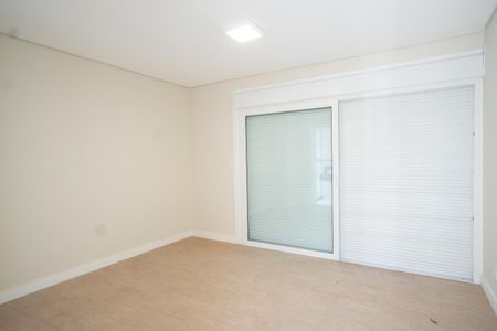 Casa de condomínio à venda com 335m², 3 quartos e 4 vagasQuarto 2