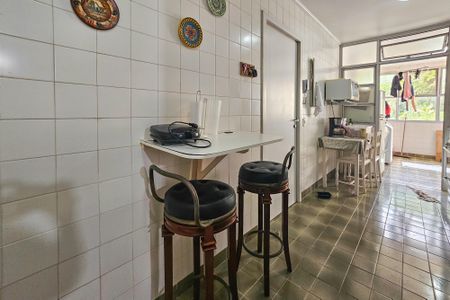 Apartamento para alugar com 180m², 3 quartos e 1 vagaCozinha 