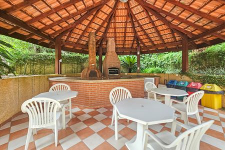 Apartamento para alugar com 180m², 3 quartos e 1 vagaÁrea de Lazer 