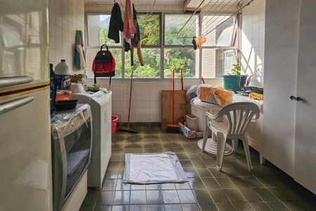 Apartamento para alugar com 180m², 3 quartos e 1 vagaÁrea de serviço 