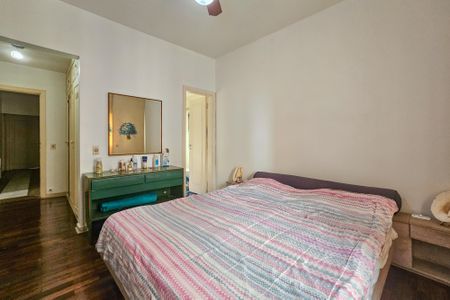 Apartamento para alugar com 180m², 3 quartos e 1 vagaSuíte